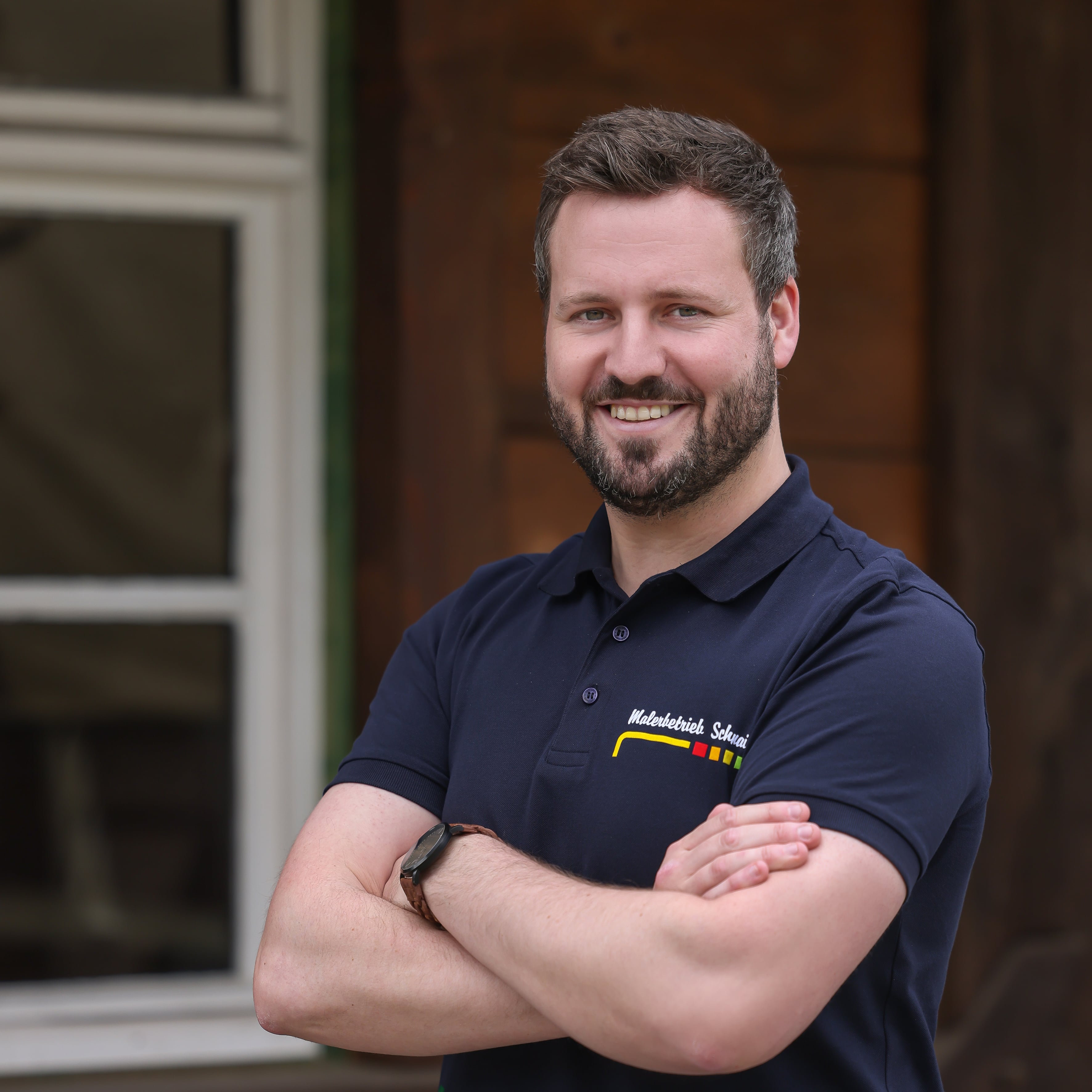 k_malerbetrieb_schnaitter_zell_mitarbeiter_team_portrait_dennis_maler_und_lackierer_buero.jpg